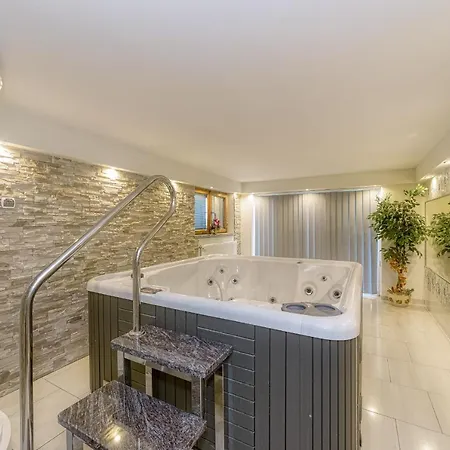 Anna Maria Frühstückspension 3*